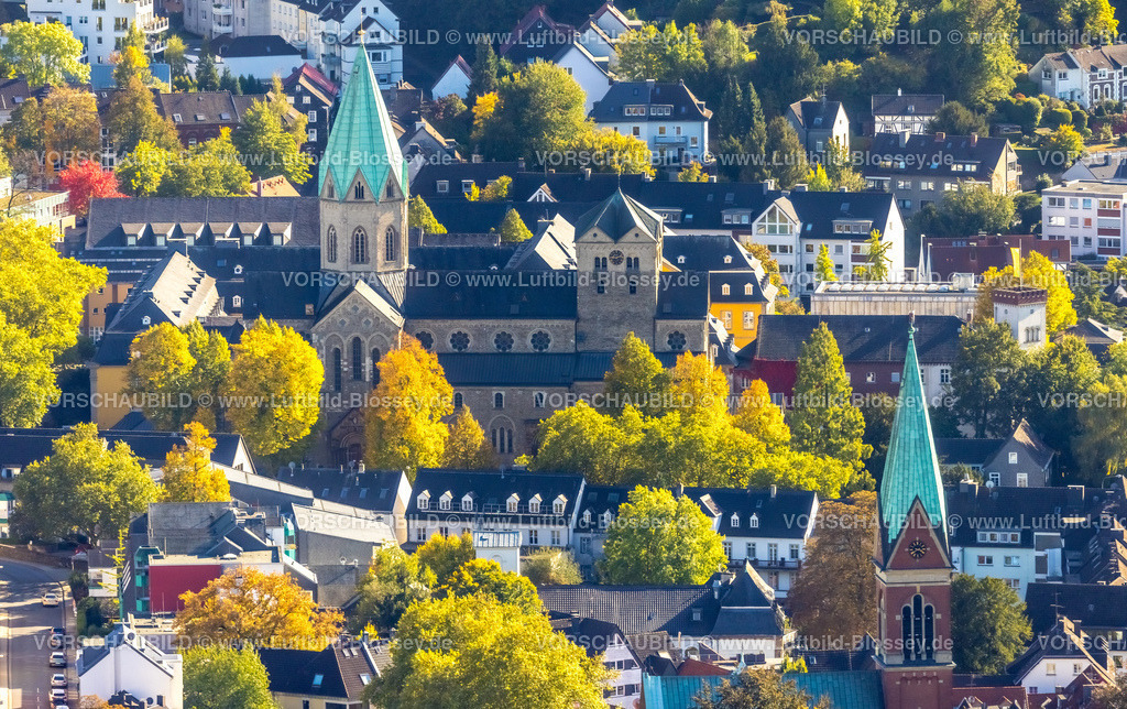 Essen221000256 | Luftbild, Kath. Kirche Basilika St. Ludgerus, evang. Kirche Heckstraße, Werden, Essen, Ruhrgebiet, Nordrhein-Westfalen, Deutschland