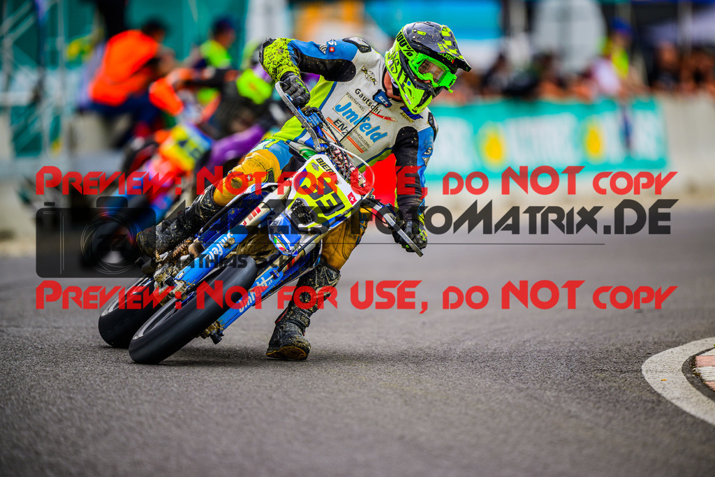 MaZZes_FotoMatrix_240609_6007705_8151 | SWISS S1