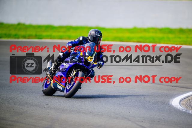 MaZZes_FotoMatrix_240601_6007705_9144 | R7