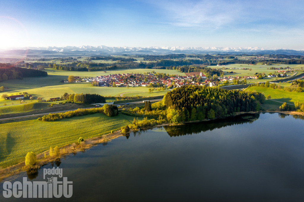 PS-Waltershofen-2026-04 | Entdecke die größte Bildgalerie der Region mit Fotografien aus dem Allgäu, der Bodenseeregion, Oberschwaben, dem Donautal und der Schwäbischen Alb. Landschaften, Luftaufnahmen und Reisefotografie als Wandbild und Fotokunst. - Realisiert mit Pictrs.com