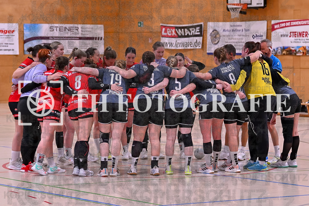 GER, SG Maulburg/Steinen - HB Kinzigtal, Handball, Suedbadenliga, 22. Spieltag, Saison 2023/2024, 27.04.2024 | Die Teams vor dem Spiel.

GER, SG Maulburg/Steinen - HB Kinzigtal, Handball, Suedbadenliga, 22. Spieltag, Saison 2023/2024, 27.04.2024

Foto: TH Fotografie/Thomas Hess