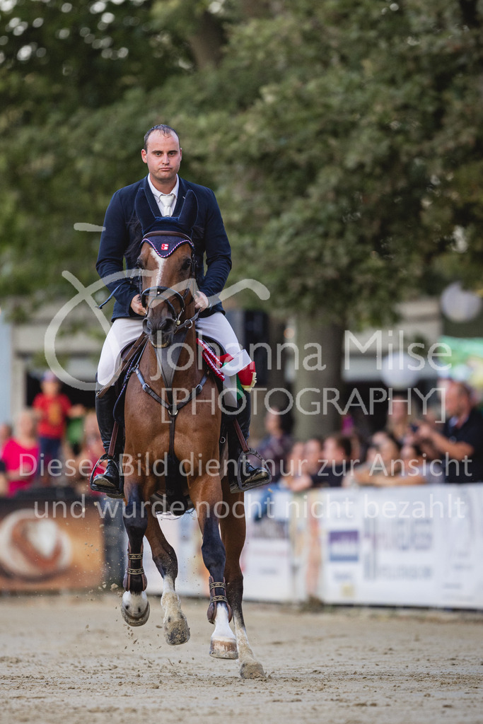 230826_Delbrueck_S1-Spr-993 | Deine schönsten Turniermomente als professionelle Fotos! Entdecke hochwertige Pferdesport-Fotografie im Online-Shop. Jetzt Fotos finden & bestellen!