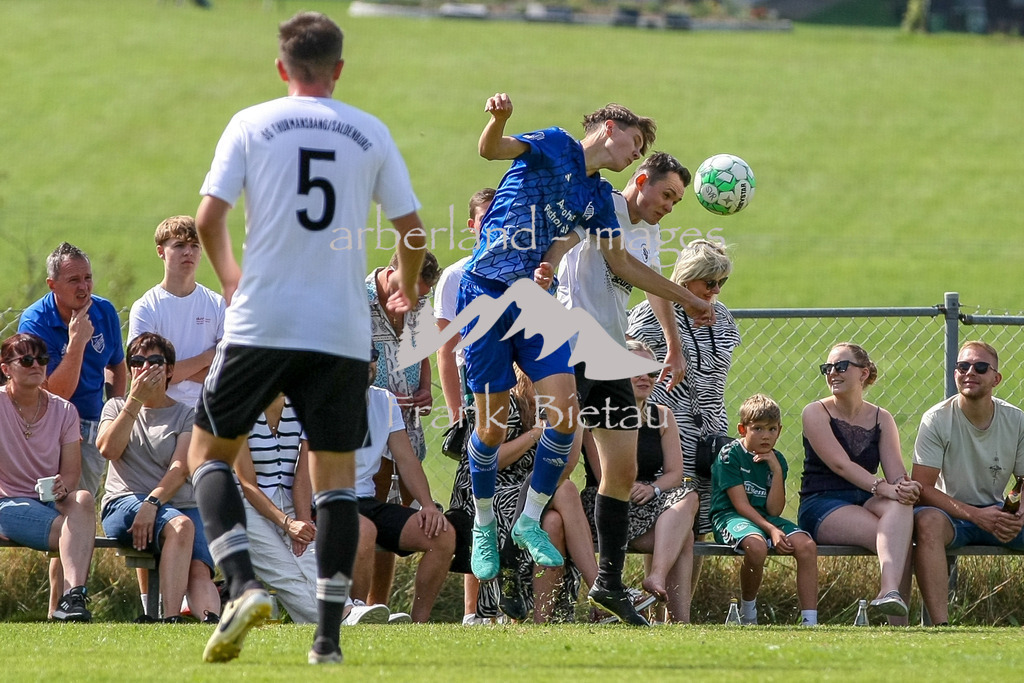 993T5719 | Medien- Sport- Entertainmentfotos