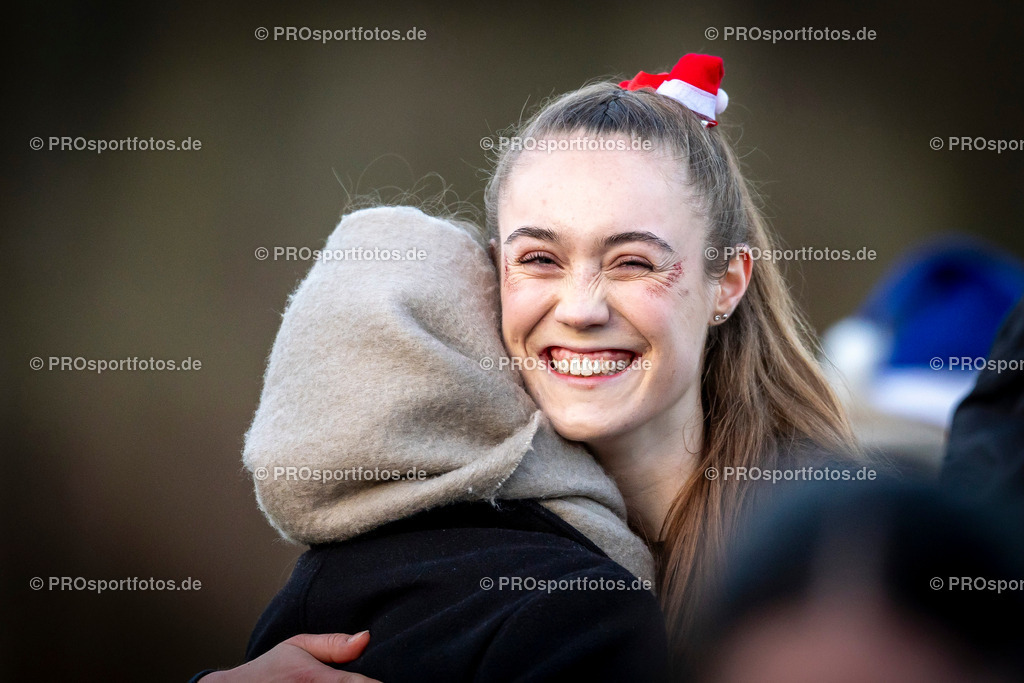 Bonner Nikolauslauf in Bonn, 08.12.2024 | Impressionen vom Bonner Nikolauslauf am 08.12.2024 in Bonn (Freizeitpark Rheinaue). Foto: BEAUTIFUL SPORTS/Axel Kohring