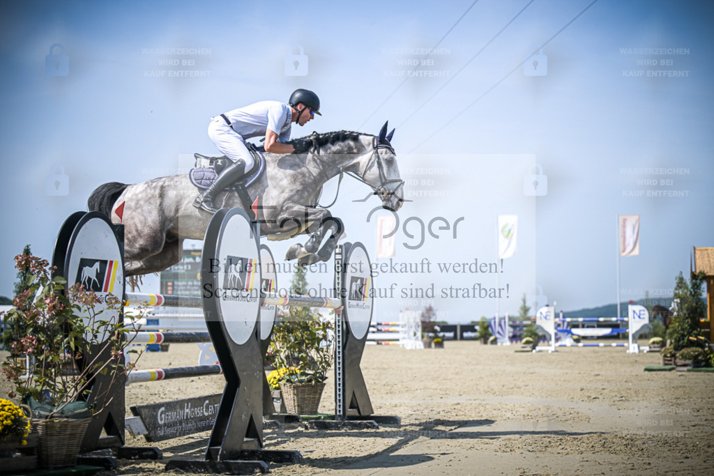 DOS_1842 | Entdecke hochwertige Reitturnierfotos von Foto Oger. Professionell, emotional und authentisch – jetzt Lieblingsmomente im Shop bestellen. - Realisiert mit Pictrs.com