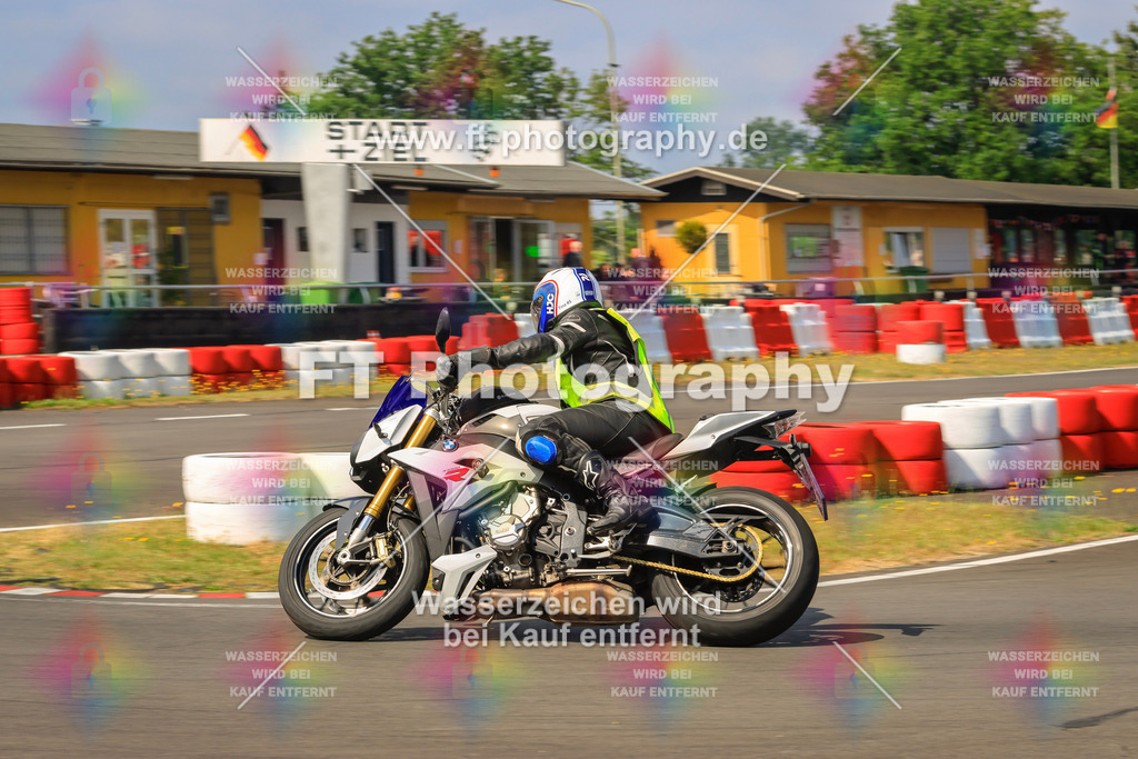 _DSK2366 | Hier findet Ihr Bilder von Touristenfahrten auf der Nürburgring Nordschleife oder von anderen Veranstaltungen die ich besucht habe. Viel Spass beim Durch Schauen 