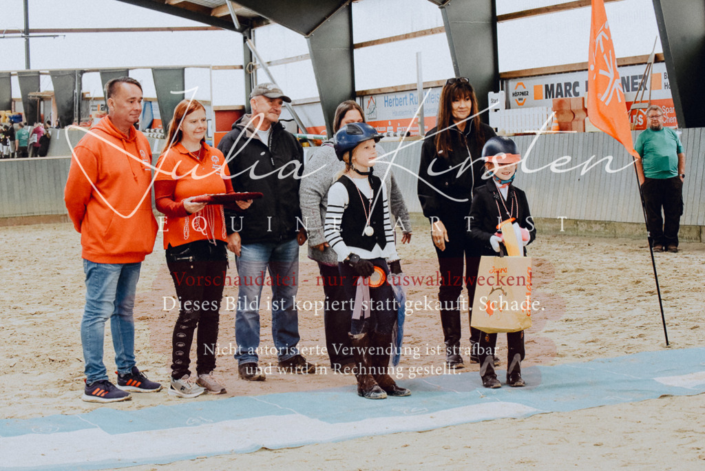 DSC_7108 | Pferde- und Turnierfotografie in Westsachsen. Pferdeportraits, Auftragszeichnungen und intuitive Kunst.