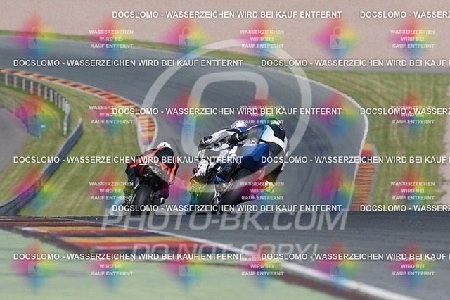 2016-07-01-PBK-1283 | Sportfotografie; SlowMotion; Video; Rennstrecke; Hafeneger; RSE; Speer; Trackday; Motorsportarena; Hockenheimring; Brno; Most; Barcelona; Valencia, Benny; Kaetzmer;