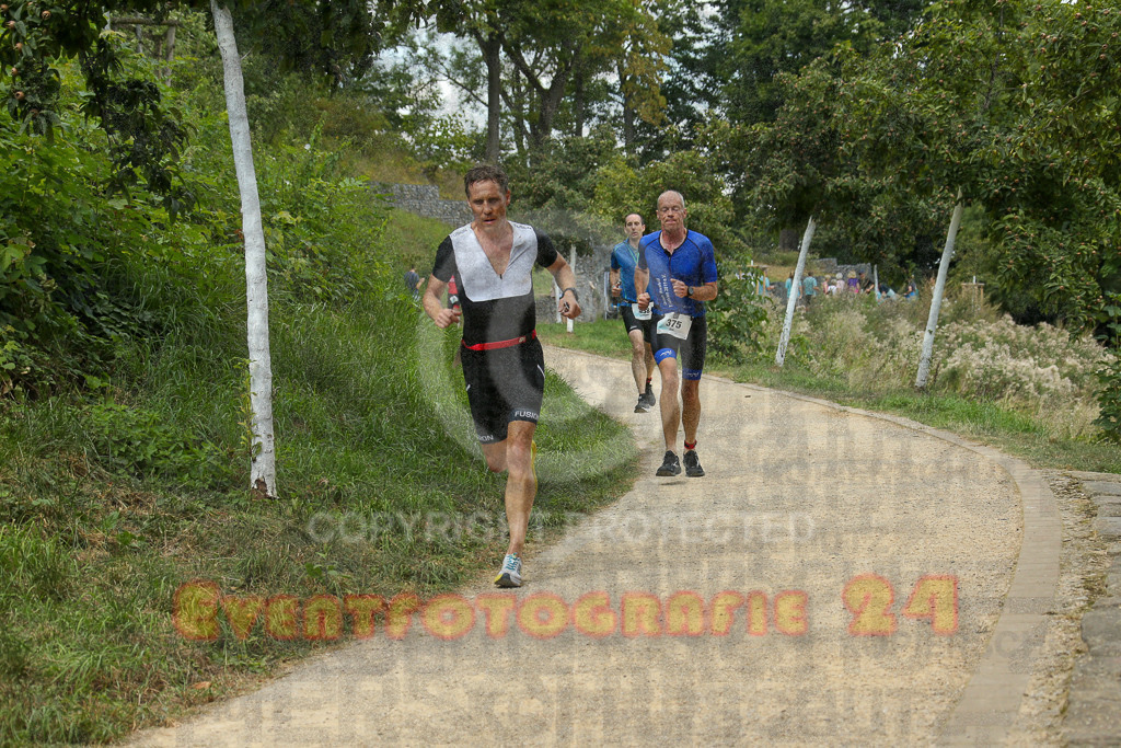 250824_1344_EX1_3441 | Sportfotografie im Rhein-Sieg Kreis, Köln, Bonn, NRW, Rheinland Pfalz, Hessen, etc. Unser Tätigkeitsfeld umfasst den Laufsport vom Volkslauf über den Marathon, Duathlon, Triathon bis zum Ultralauf wie Kölnpfad Ultra oder Schindertrail.