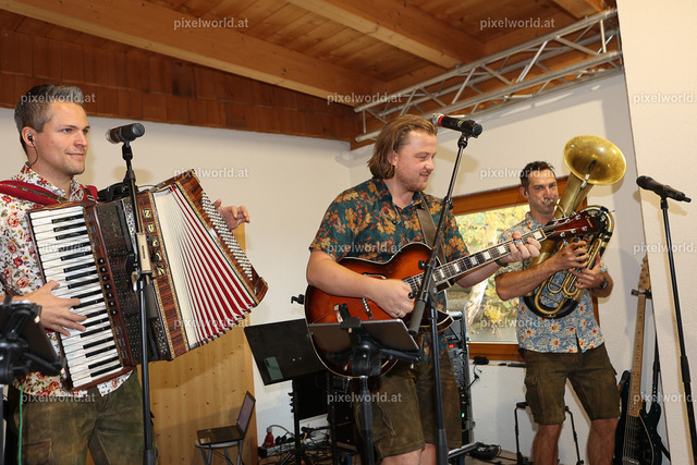 Oktoberfest beim Buggl Volte | Bildershop von pixelworld.at - Realisiert mit Pictrs.com