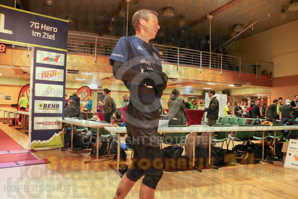 241208_1101_EX1_4075 | Sportfotografie im Rhein-Sieg Kreis, Köln, Bonn, NRW, Rheinland Pfalz, Hessen, etc. Unser Tätigkeitsfeld umfasst den Laufsport vom Volkslauf über den Marathon, Duathlon, Triathon bis zum Ultralauf wie Kölnpfad Ultra oder Schindertrail.
