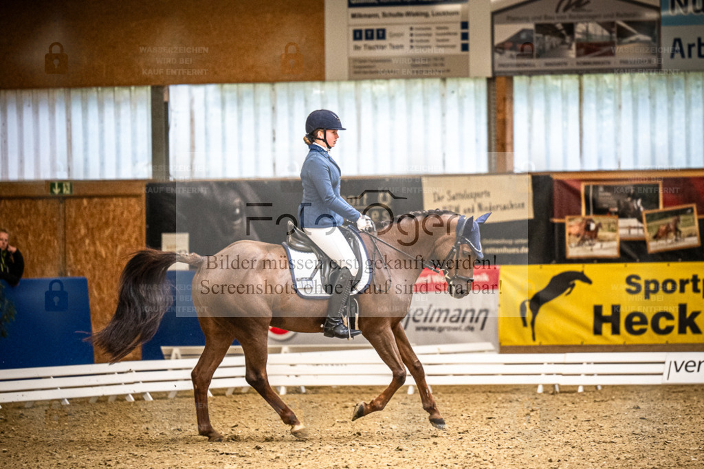 DOS_3573 | Entdecke hochwertige Reitturnierfotos von Foto Oger. Professionell, emotional und authentisch – jetzt Lieblingsmomente im Shop bestellen. - Realisiert mit Pictrs.com