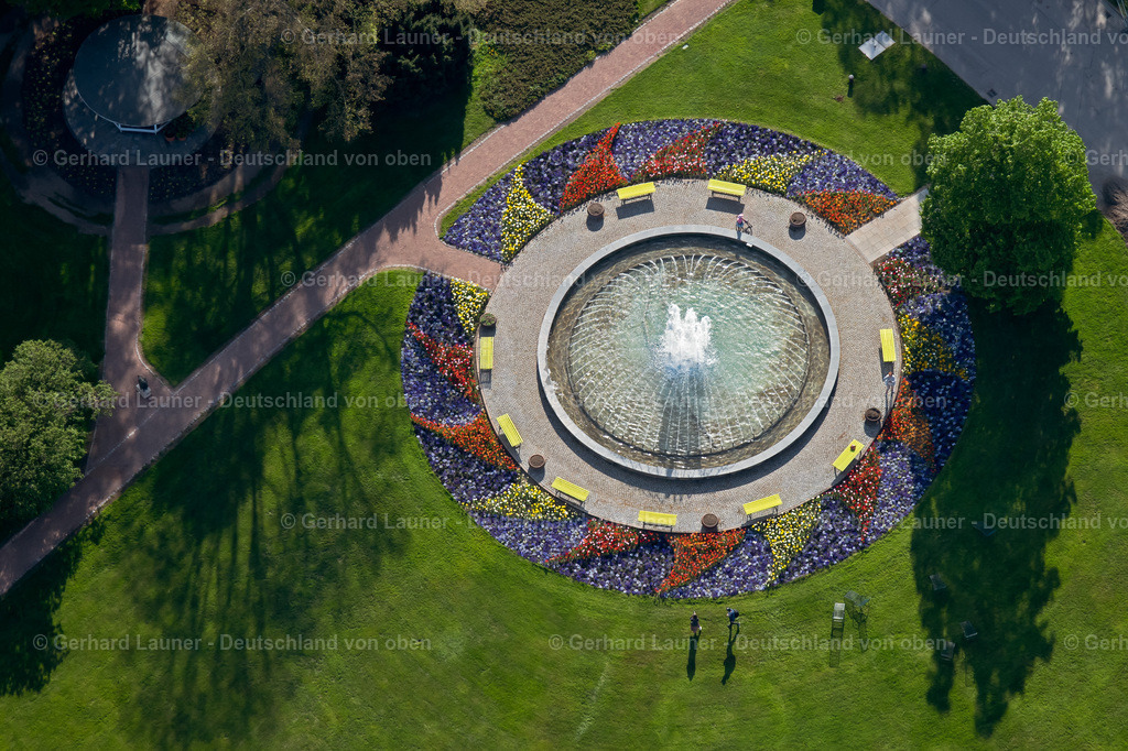 4025974 | ERFURT 06.05.2020 Wasserspiele- Brunnen im Ortsteil Hochheim in Erfurt im Bundesland Thüringen, Deutschland. Weiterführende Informationen bei: Bundesgartenschau Erfurt 2021 gemeinnützige GmbH. // Water - fountain in the district Hochheim in Erfurt in the state Thuringia, Germany. Further information at: Bundesgartenschau Erfurt 2021 gemeinnuetzige GmbH. Foto: Gerhard Launer