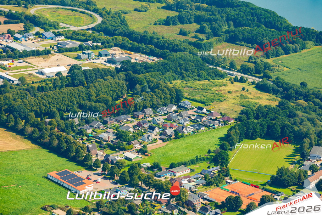 Schöne Luftaufnahme als Geschenk in Froschkoppel Wankendorf - Die Luftbildaufnahme wurde 2025 vom UL-Flugzeug heraus erstellt ( keine Drohne ) - Hochauflösende Luftaufnahme -Nicht vergleichbar mit Google Maps oder Satelittenbilder- Die Geschenkidee !Mit Lizenz und Bildrechte bestellbar