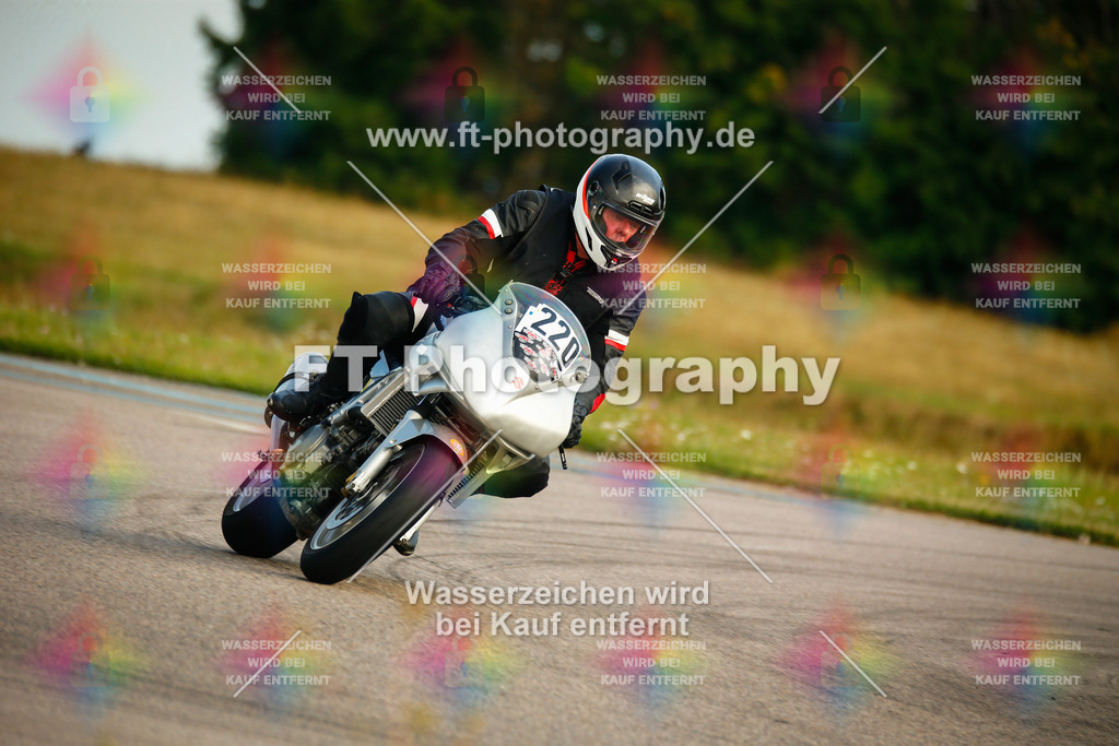 _MOT5247 | Hier findet Ihr Bilder von Touristenfahrten auf der Nürburgring Nordschleife oder von anderen Veranstaltungen die ich besucht habe. Viel Spass beim Durch Schauen 