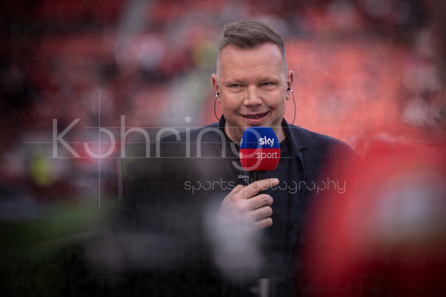 German Bundesliga, Bayer 04 Leverkusen vs. RB Leipzig, 02.05.2026 | LEVERKUSEN, GERMANY - MAY 2, 2026 :  Sky-Reporter Wolff-Christoph Fuss before the German Bundesliga match on gameday 32 between Bayer 04 Leverkusen vs. RB Leipzig at BayArena on May 2, 2026 in Leverkusen, Germany. DFL REGULATIONS PROHIBIT ANY USE OF PHOTOGRAPHS AS IMAGE SEQUENCES AND/OR QUASI-VIDEO.