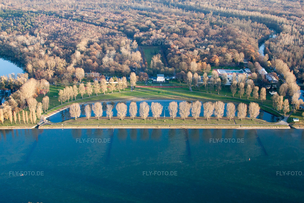 Luftbild: Rheinstrandbad Rappenwört am Rheinufer im Ortsteil Daxlanden in Karlsruhe im Bundesland Baden-Württemberg in Deutschland. Foto: IMG_22692.jpg vom 19.11.2009 durch Werner Riehm/FLY-FOTO.de