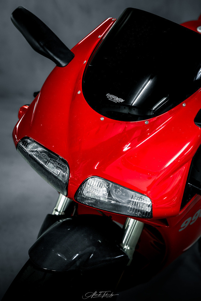 Ducati 996 | Entdecken Sie die faszinierende Welt von Alexander Tschuncky Arts: Kreative Fotografie, atemberaubende Automobilkunst und hochwertiger Bilderdruck. Lassen Sie sich inspirieren! - Realisiert mit Pictrs.com