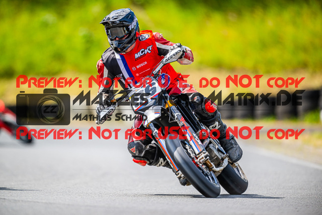 MaZZes_FotoMatrix_220528_9626 | Fotograf Mathias Schmid
Sportfotograf,
Eventfotograf,
Hochzeitsfotograf,
Portraitfotograf