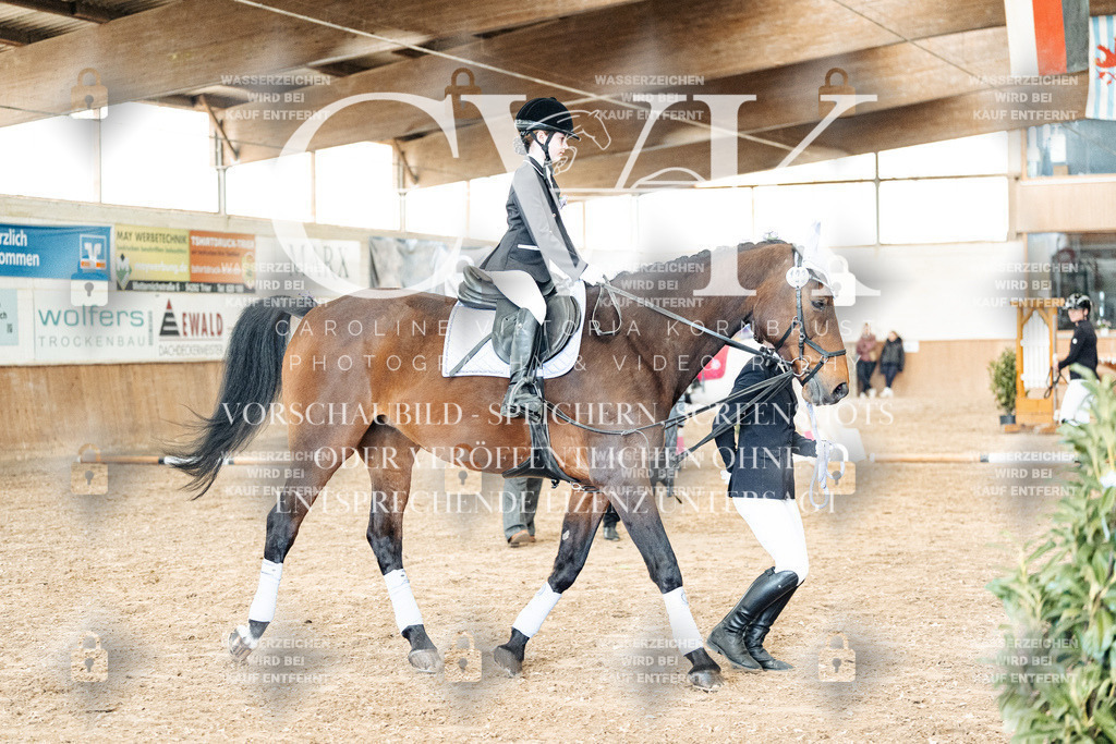 CK905893 | Turnierfotografie Pferdefotografie Trier Rheinland-Pfalz Pferdesport Reitsport Tierfotografie Sportfotografie Pferdevideo Pferdevideografie Equestrianvideography equestrianphotography  - Realisiert mit Pictrs.com