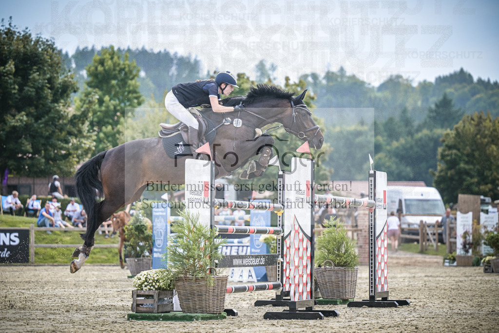 DOS_2055 | Entdecke hochwertige Reitturnierfotos von Foto Oger. Professionell, emotional und authentisch – jetzt Lieblingsmomente im Shop bestellen.Deutschlandweite Turnierfotografie. - Realisiert mit Pictrs.com