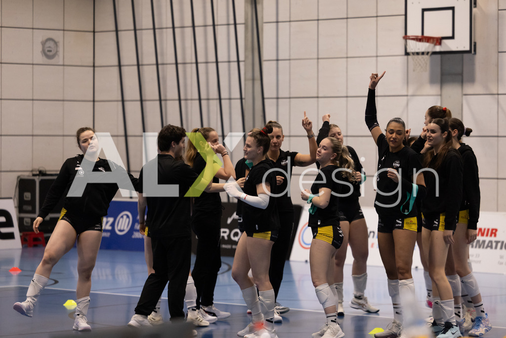 Volleyball I Frauen I Saison 2025-2026 I Volleyball NLA | Women I 1/4 Finals I  BIWI VFM - VC Kanti Schaffhausen I 01.03.2026 | BIWI VFM Spielerinnen - Realisiert mit Pictrs.com