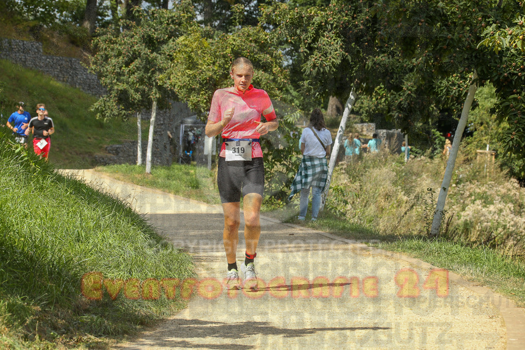 250824_1334_EX1_2854 | Sportfotografie im Rhein-Sieg Kreis, Köln, Bonn, NRW, Rheinland Pfalz, Hessen, etc. Unser Tätigkeitsfeld umfasst den Laufsport vom Volkslauf über den Marathon, Duathlon, Triathon bis zum Ultralauf wie Kölnpfad Ultra oder Schindertrail.