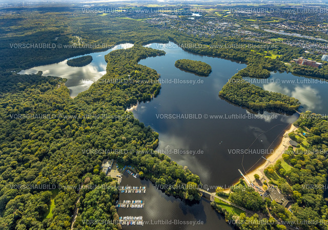 Duisburg241003190 | Luftbild, Sechs-Seen-Platte, Wald und Segelboot, Wedau, Duisburg, Ruhrgebiet, Nordrhein-Westfalen, Deutschland