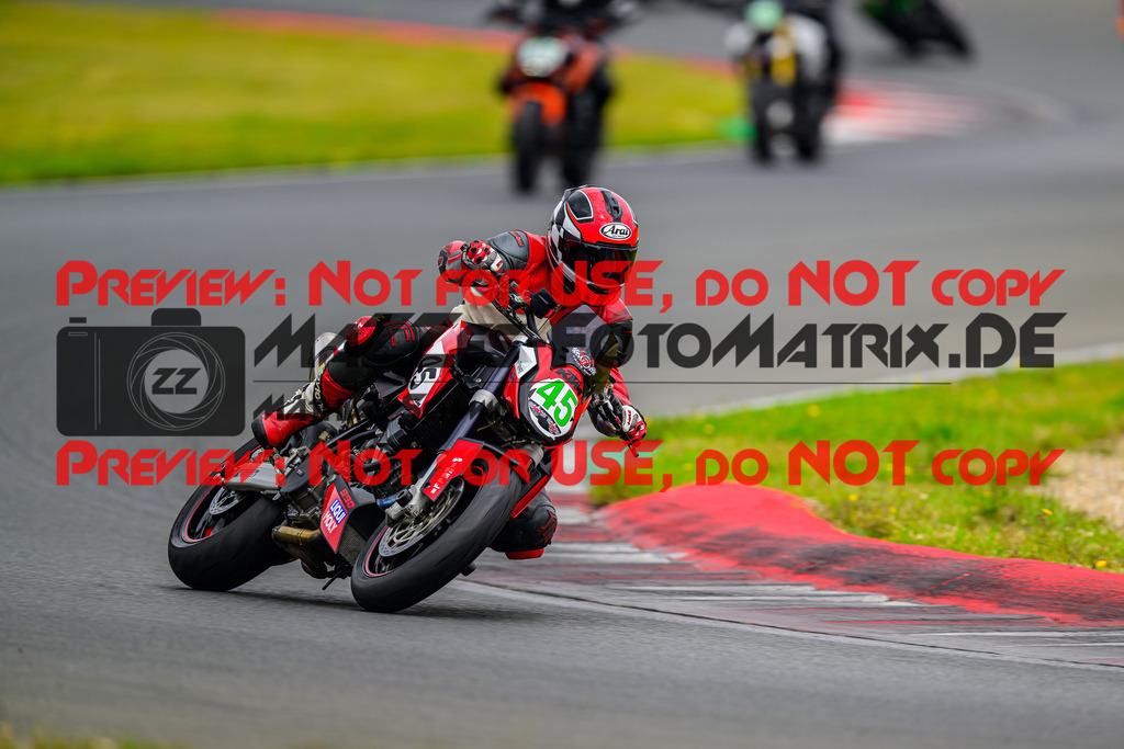 MaZZes_FotoMatrix_240724_6007705_8111 | GRUEN