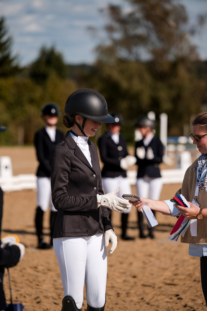 2026_10_03_Siefer-Hof_134330_Z63_00531419 | Professionelle Reitsport-, Turnier- und Eventfotografie von Robert Broda. Galerien mit ausgewählten und bearbeiteten Bildern direkt online ansehen und bestellen.