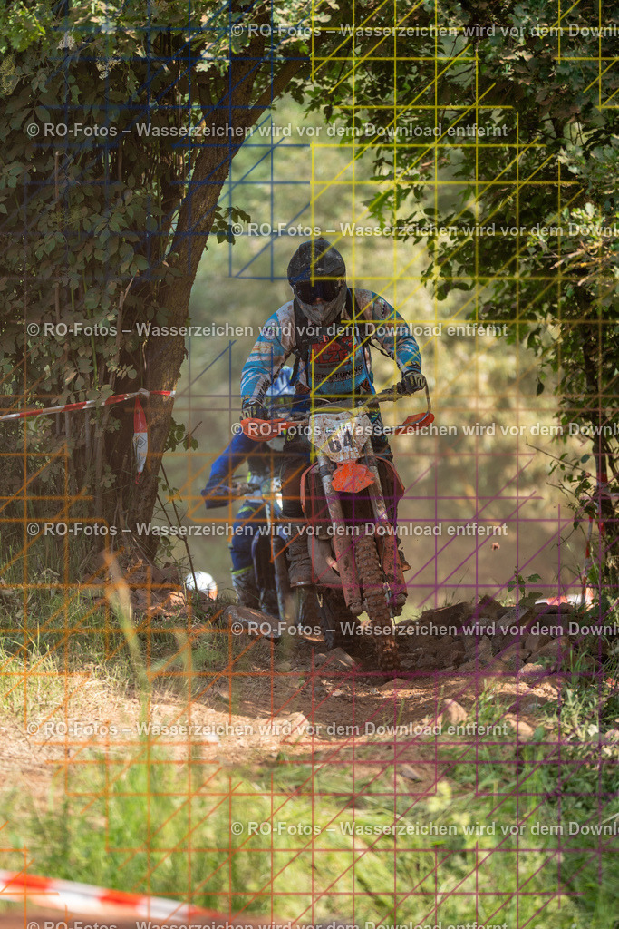 Wolfshausen 4 Lauf -544 | Sportfotografie von RO-Fotos: Motorsport, Motocross, Enduro, Laufveranstaltungen und Triathlon. Professionelle Fotos von Sportlern und Events. - Realisiert mit Pictrs.com
