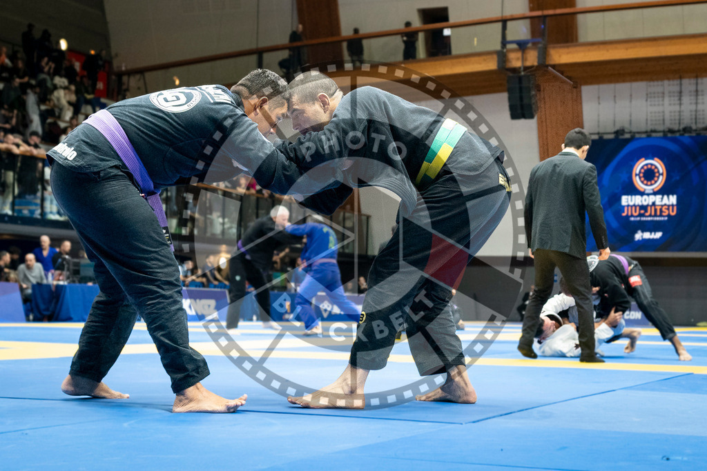 20240125PBB02243 | Fighters compete during the sixth day of the Brazilian Jiu-jitsu European Championship of the IBJJF in Paris, France, on January 25, 2024.
