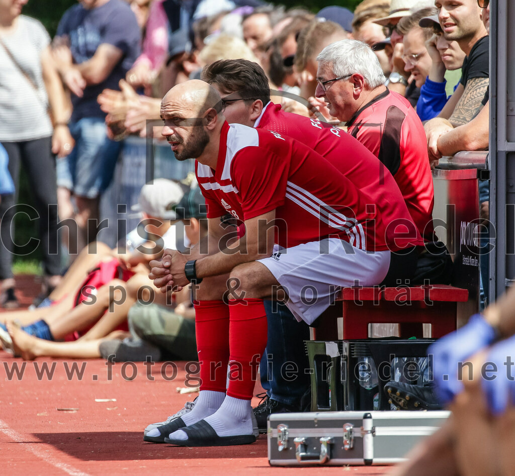 2023-07-30_059_FC_Lengdorf_gegen_SpVgg_Altenerding | Lengdorf, Deutschland, 30.07.2023:
Fußball, Kreisliga 2023 / 2024, 1. Spieltag, FC Lengdorf gegen SpVgg Altenerding, Endergebnis: 1:1

Trainer Gianfranco Soave (FC Lengdorf)

Foto: Christian Riedel / fotografie-riedel.net