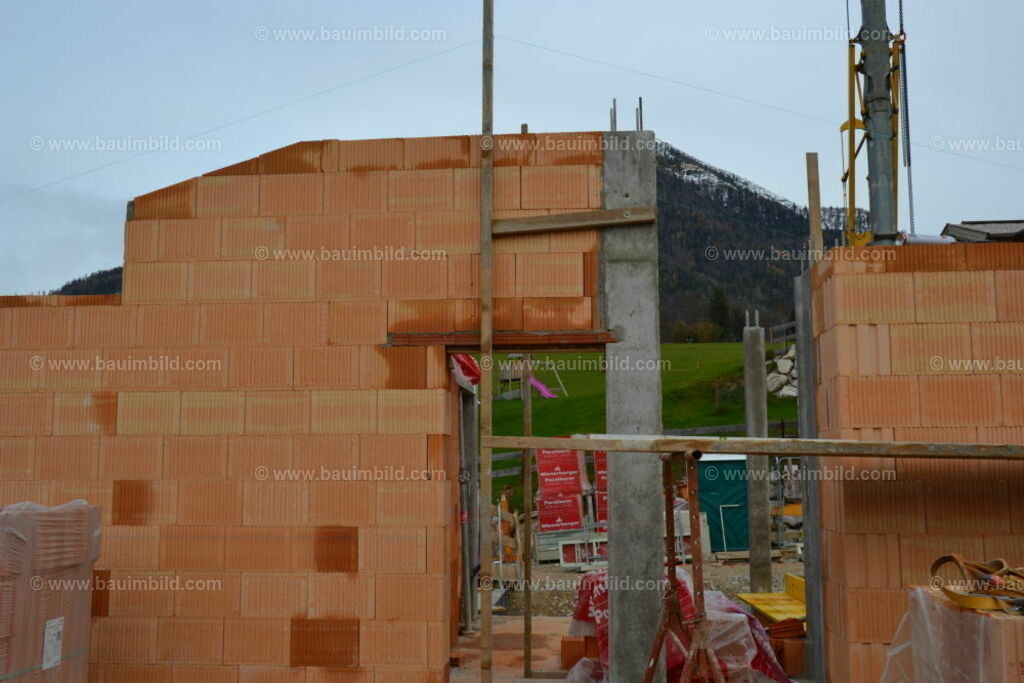 bib-lg07-mauerarbeiten-0175 | Nach LV-Leistungsgruppen sortierte Detailfotos über den Bau eines Hauses. Alle Hausbau-Bilder direkt vom Urheber und Autor der Website Haus-Selber-Bauen.com