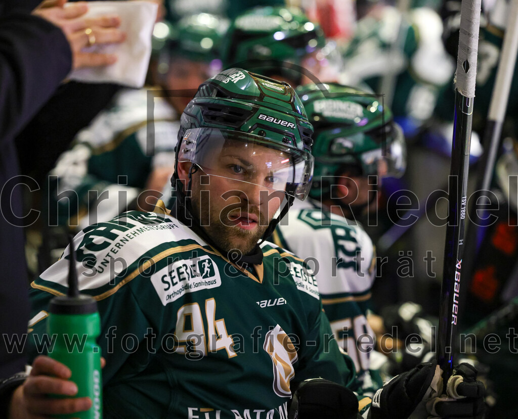 2026-02-20_074_TSV_Erding_gegen_Deggendorfer_SC | Erding, Deutschland, 20.02.2026:Eishockey, Oberliga Süd 2025 / 2026, 49. Spieltag, TSV Erding gegen Deggendorfer SC, Endergebnis: 4:1Markus Eberhardt (Erding Gladiators, #94)Foto: Christian Riedel / fotografie-riedel.net