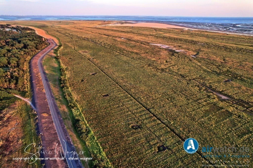 St.Peter-Ording - Boehl | Entdecken Sie atemberaubende Luftbilder und Fotografien auf airwatch.de - Tauchen Sie ein in eine Welt voller faszinierender Aufnahmen aus der Vogelperspektive.