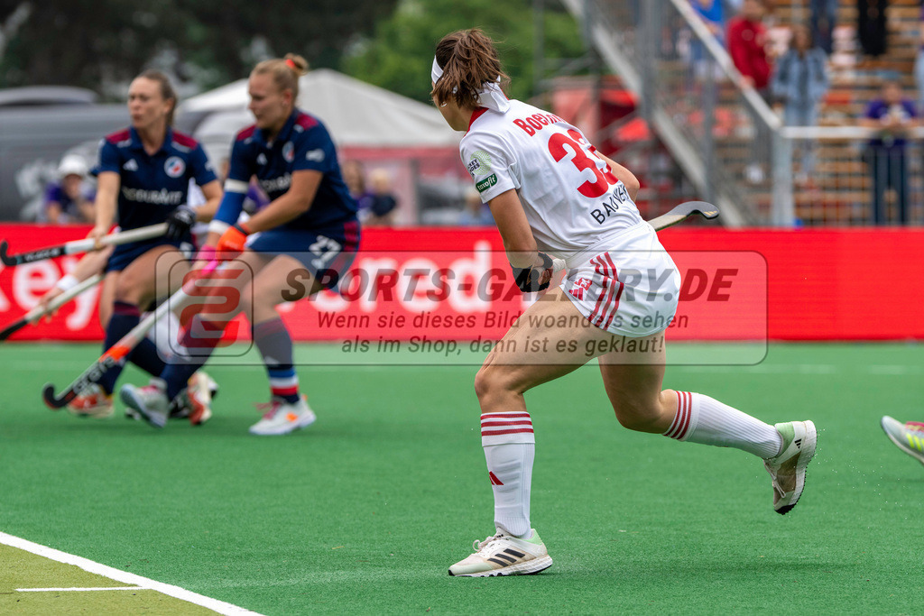 Final4_20240518-1150-0041 | Bonn, Deutschland, 18.05.2024: Emma Boermans (Rot-Weiss Koeln) in Aktion waehrend des Spiels der Deutsche Feldhockey-Meisterschaften 2024 zwischen Final 4 Damen Rot Weiss Köln - Mannheimer HC im Bonner THV am 18.05.2024 in Bonn, Deutschland. (Foto von Stephan Fehrmann)

Bonn, Germany, 18.05.2024: Emma Boermans (Rot-Weiss Koeln) in action during the game of Deutsche Feldhockey-Meisterschaften 2024 between Final 4 Damen Rot Weiss Köln - Mannheimer HC in Bonner THV at 18.05.2024 in Bonn, Deutschland. (Foto from Stephan Fehrmann)