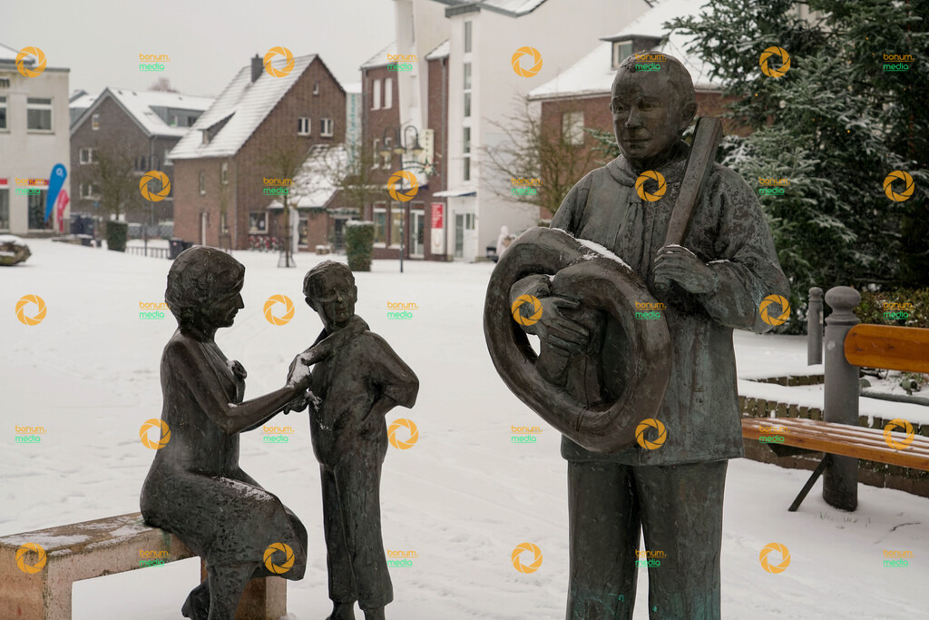Schnee in Kirchhellen 2026 - Stock Bilder | bonum - Realisiert mit Pictrs.com