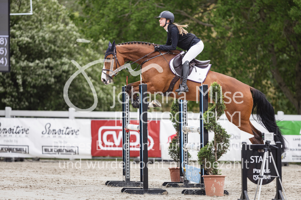 260508_PfSpTa_9_SprPf-L-951 | Deine schönsten Turniermomente als professionelle Fotos! Entdecke hochwertige Pferdesport-Fotografie im Online-Shop. Jetzt Fotos finden & bestellen!