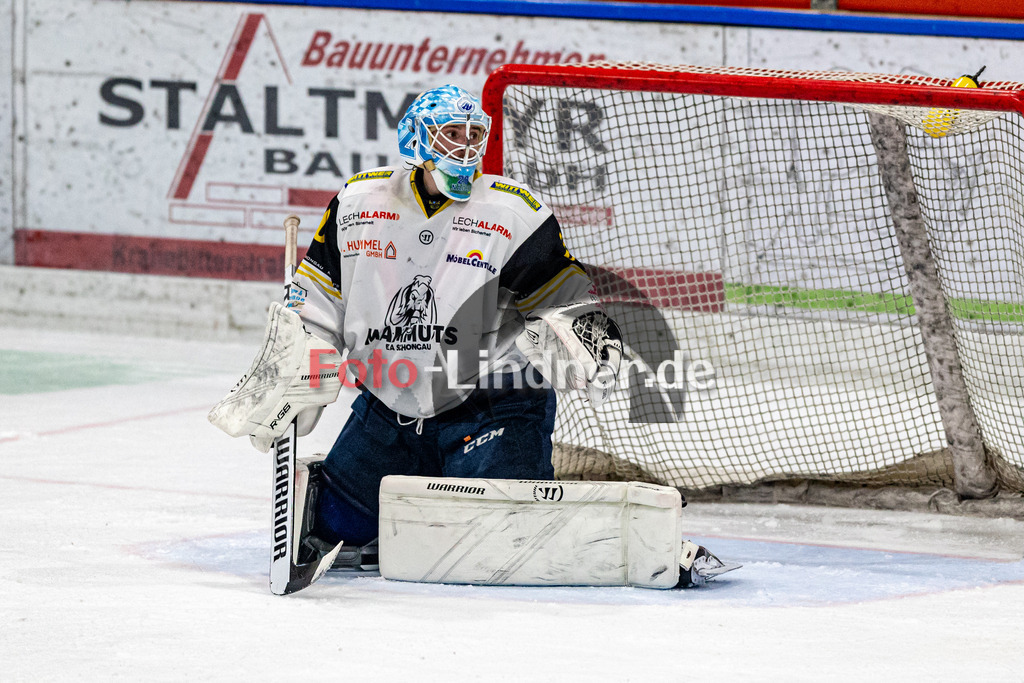 TSV Peißenberg Miners vs EA Schongau Mammuts | Eishockey Bayernliga 2023/2024, TSV Peißenberg Miners vs EA Schongau Mammuts, 20231215,
Xaver NAGEL (Mammuts Goali 80) in Aktion,
2023-12-15 in Peißenberg (Eisstadion)
80 Xaver NAGEL (Mammuts Goali 80)
Copyright: WolfgangxLindner foto-lindner.de