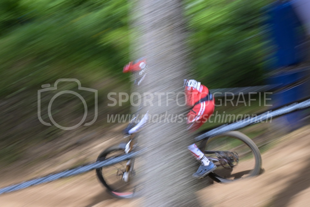 UCI Mountain Bike World Cup Lenzerheide 2022 - Downhill - 9. July 2022 | UCI Mountain Bike World Cup Lenzerheide 2022 - Downhill
Bike Kingdom, Lenzerheide
#72 NIEDERBERGER Noel (SUI)
Bild: Sportfotografie Markus Aeschimann | www.markus-aeschimann.ch - Realisiert mit Pictrs.com