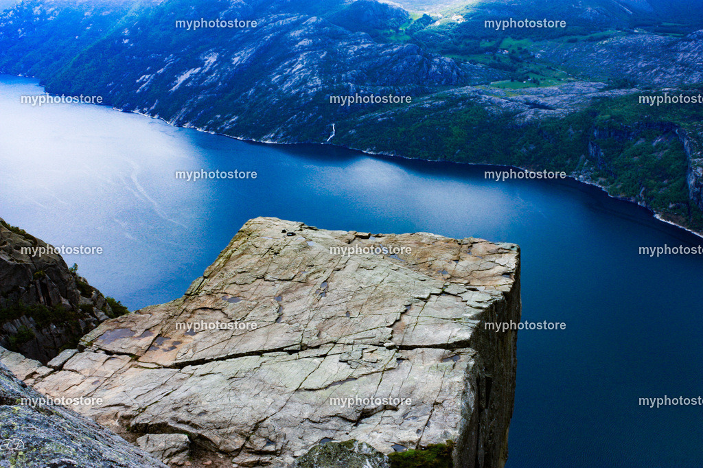 Preikestolen-1 | myphotostore - Realisiert mit Pictrs.com