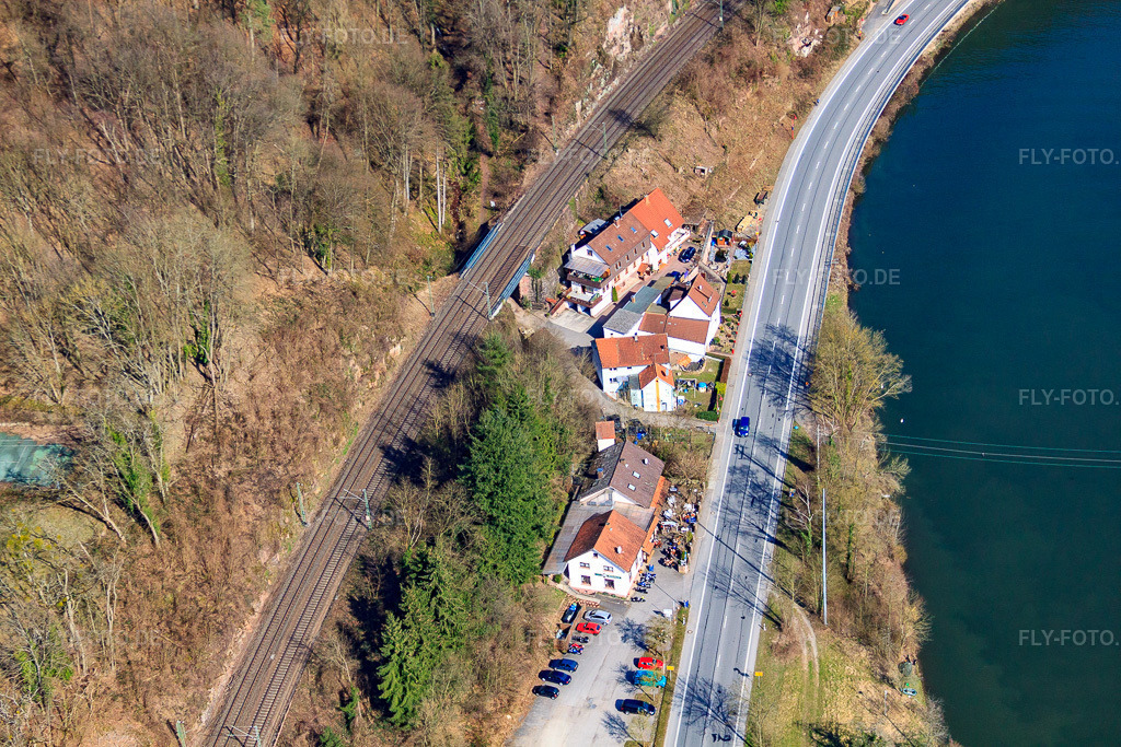 Luftbild: Ausflugslokal am Neckarufer in Zwingenberg im Bundesland Baden-Württemberg in Deutschland. Foto: IMG_38107.jpg vom 12.03.2011 durch Werner Riehm/FLY-FOTO.de