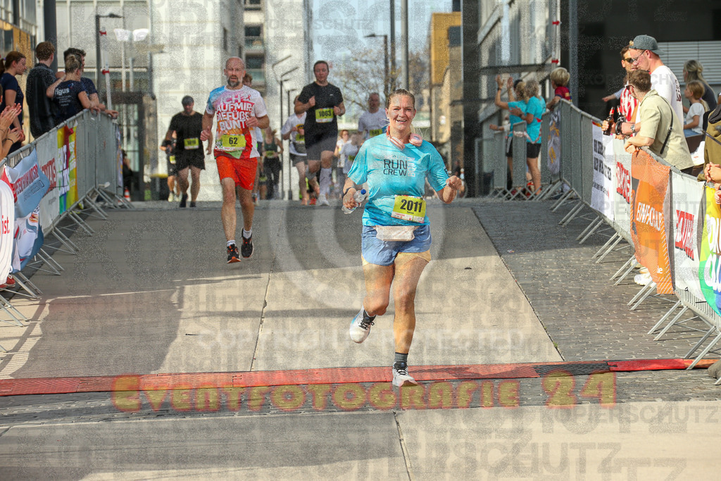 250920_1536_EX1_0184 | Sportfotografie im Rhein-Sieg Kreis, Köln, Bonn, NRW, Rheinland Pfalz, Hessen, etc. Unser Tätigkeitsfeld umfasst den Laufsport vom Volkslauf über den Marathon, Duathlon, Triathon bis zum Ultralauf wie Kölnpfad Ultra oder Schindertrail.