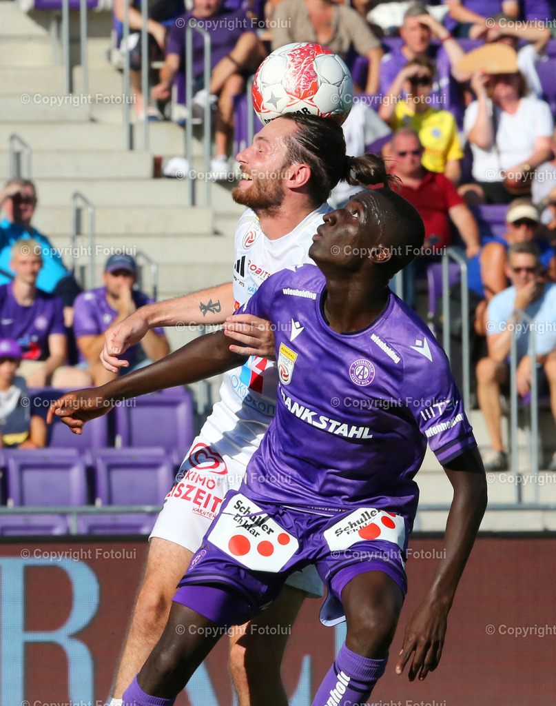 A_LUI_11082024_03 | SPORT,FUSSBALL,ADMIRAL BUNDESLIGA AUSTRIA WIEN-RZ PELLETS WAC  11.08.2024 IM BILD: ABUBAKR (AUSTRIA WIEN) UND THOMAS SABITZER (WAC)  FOTO:FOTOLUI/MW