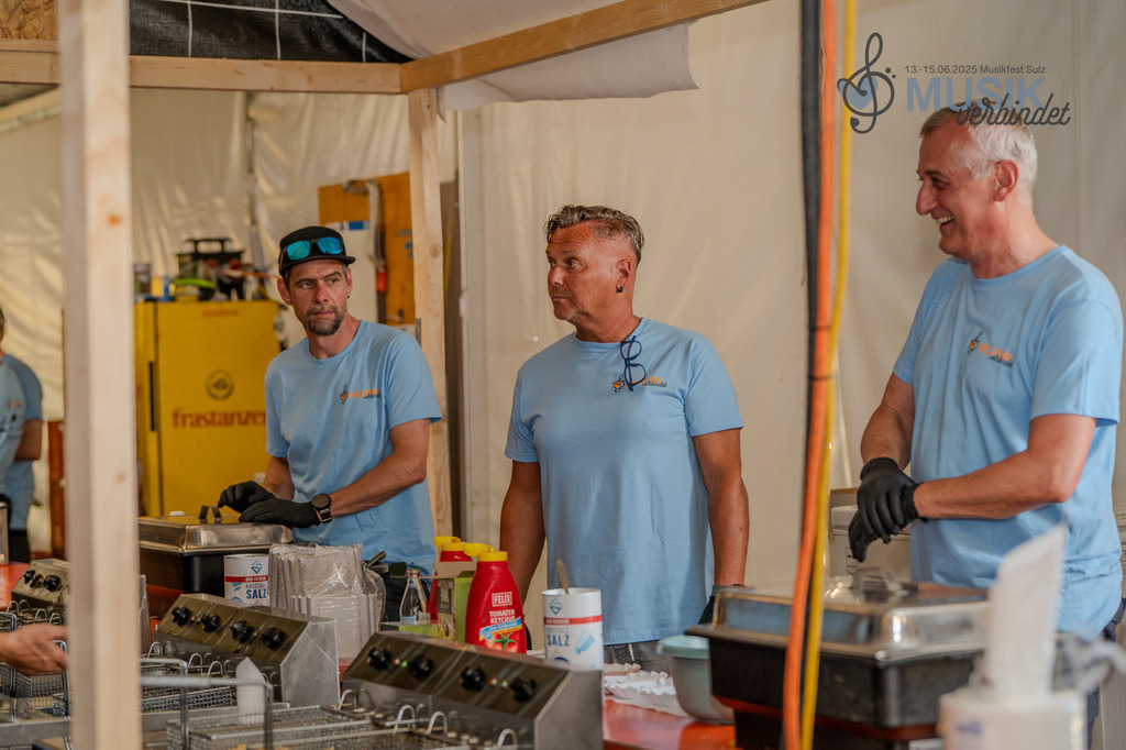 DSC_3072 | "Fussifoto.com – Ihr Ansprechpartner für hochwertige Fotografie! Entdecken Sie kreative Bilder und professionelle Dienstleistungen. Kontaktieren Sie uns für Ihre Projekte!"