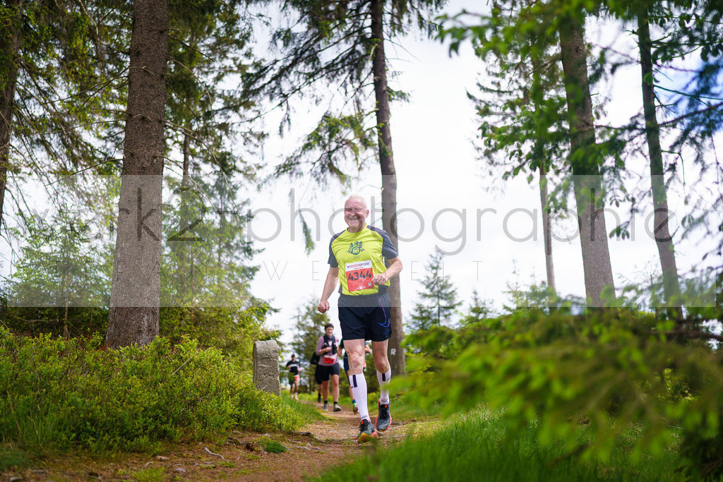 Rennsteiglauf Marathon 2025 | Marathon von Neuhaus/Rwg. nach Schmiedefeld/Rstg. am 17. Mai 2025