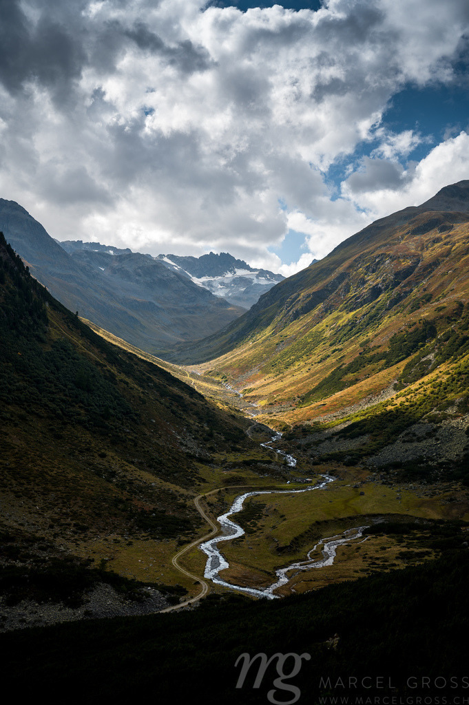 Val Grialetsch auf dem Flüelapass | Die ideale Geschenkidee für Naturliebhaber. Naturbilder von Marcel Gross Photography für ihr Zuhause in den verschiedensten Formaten und Materialien. - Realisiert mit Pictrs.com