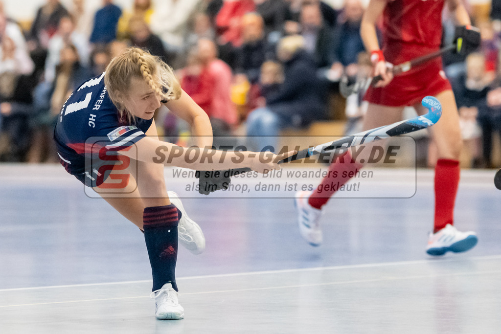 SFE_20221127_0035 | 1. Bundesliga Hockey Damen Düsseldorfer HC - Rot-Weiss Köln am 27.11.2022 in Düsseldorf (Düsseldorfer Hockeyclub 1905 e.V.), Photo: Stephan Fehrmann 2022 (Sports-Gallery),Strauss Sara ( Düsseldorfer HC #11 )
