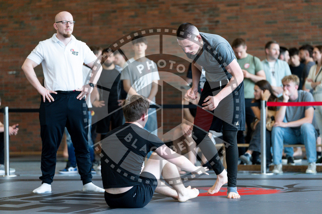 20240608PBB03151 | Fighters compete during the ILLCS VII summer edition luta livre competition in Hannover, Germany, on June 8, 2024.